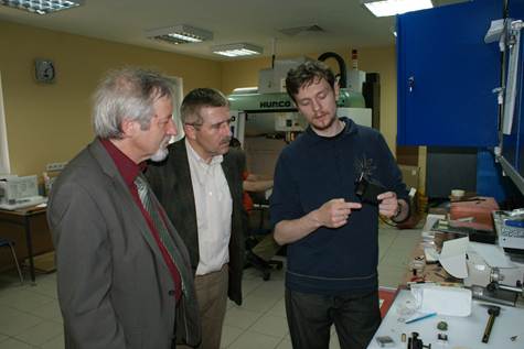 Описание: Описание: Описание: Z:\arc\msu\Проекты\EU-RU fp7\деятельность\фотоотчет\2010-06-09 Partner organisation in MSU\DSC03779.JPG